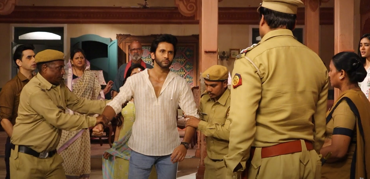Ram Bhavan 30th May 2025 Written Update: Isha Accused of Theft, Om Fights to Prove Her Innocence
